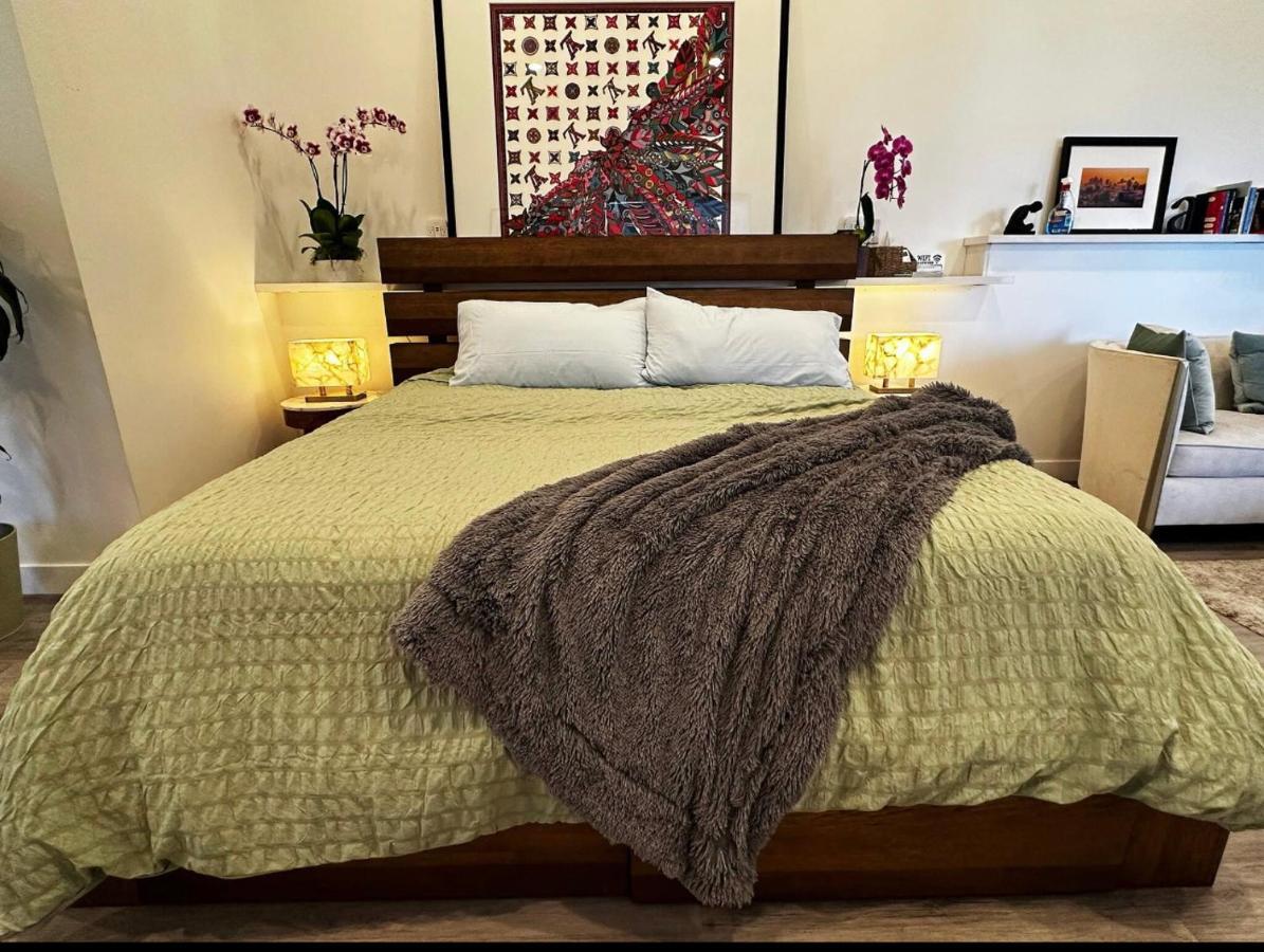 Stunning View Hollywood Hills Guest House Los Angeles Eksteriør billede